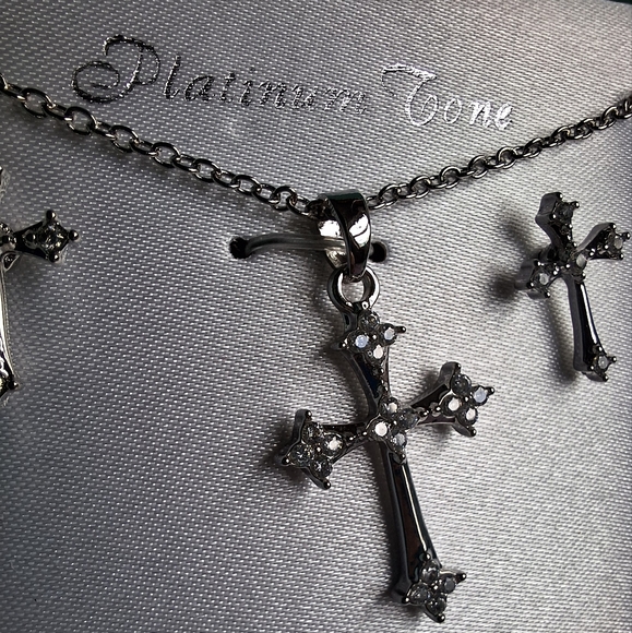 Swarovski Silver Cross Necklace Set - Picture 4 of 5